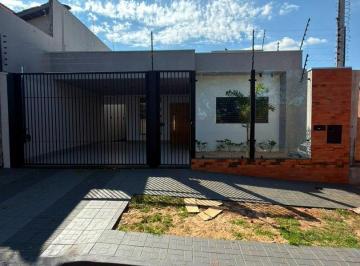 Imagem Principal · Casa à venda com 3 quartos, sendo 1 suíte, em Jardim Monte Carlo, Maringá