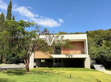 Casa · 736m² · 7 Quartos · 1 Vaga · Casa nova com 5 suítes no Res. Aldeia do Vale