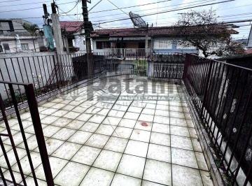 Casa · 100m² · 2 Quartos · 2 Vagas · Casa Disponível para Locação com 2 quartos e quintal amplo