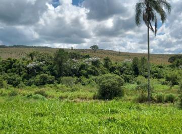Terreno , Bragança Paulista · Terreno com leve declive - 1.838 m2