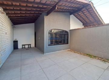 Casa · 90m² · 2 Quartos · 2 Vagas · Casa Térrea Geminada na Vila Tupi  -  Apenas 450mts da Praia!