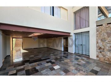 Casa · 301m² · 3 Quartos · 4 Vagas · Casa para venda em Jardim Santana de 300.51m² com 3 Quartos, 2 Suites e 4 Garagens