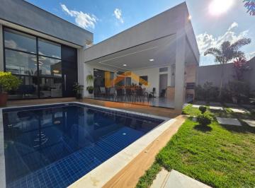 Casa · 220m² · 3 Quartos · 2 Vagas · Casa para venda em Parque Universitário de 220.00m² com 3 Quartos, 1 Suite e 2 Garagens