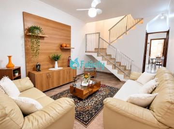 Casa · 83m² · 2 Quartos · 1 Vaga · Sobrado, 2 dormitórios, 1 vaga, 83 m² de área útil no Jardim Santa Mônica