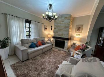 Casa · 300m² · 3 Quartos · 2 Vagas · Vende-se ampla casa 3 quartos com hidro, 2 vagas, living com ladeira e salão de