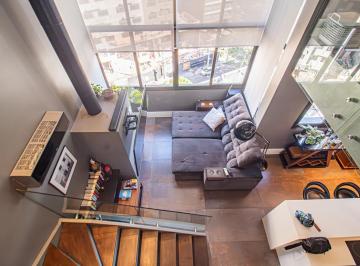 Apartamento · 67m² · 1 Quarto · 2 Vagas · Apartamento Duplex, 1D com lareira no bairro Rio Branco