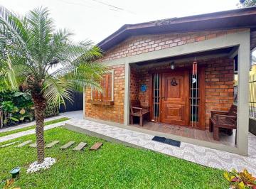 Casa · 355m² · 2 Quartos · 3 Vagas · Casa de alvenaria toda reformada e mobiliada no bairro Lami