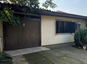 Casa · 150m² · 3 Quartos · 3 Vagas · Casa com 3 dormitórios e edicula para venda e locação no bairro Belém Novo