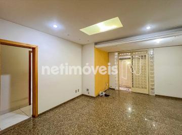 Sala · Área privativa de 03 quartos à venda no Ouro Preto!