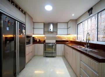 Casa de 4 quartos, Riacho Fundo · Sobrado 4 quartos com suíte e hidromassagem - Energia solar - Casa não geminada - Excelente localiza