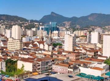 Comercial · 29m² · Av. Presidente Vargas – sala comercial de 30 m², junto à Uruguaiana, em prédio misto (grande procu