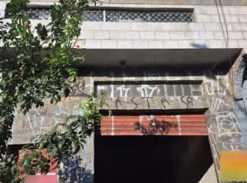 Comercial · 210m² · 2 Vagas · Galpão na Rua Antônio de Barros, 1729 - A • 210 m²
