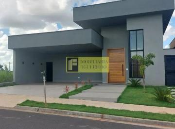Casa · 212m² · 3 Quartos · 2 Vagas · Casa para venda e aluguel em Jardim Vitagliano de 212.00m² com 3 Quartos, 3 Suites e 2 Garagens