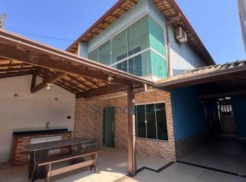 d87de221672102f31d76ea4a9eb739e9e9edc0dc · Casa com 3 dormitórios para alugar por R$ 3.250,00/mês - Village Rio das Ostras - Rio das Ostras/RJ
