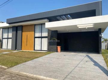 Casa · 271m² · 4 Quartos · Casa no Condomínio Lagoa Do Passo