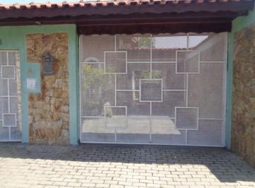 Casa · 360m² · 6 Quartos · 2 Vagas · Casa para venda em Centro de 360.00m² com 6 Quartos, 3 Suites e 2 Garagens