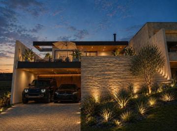 Casa de 3 quartos, Atibaia · Sobrado de alto padrão em Atibaia: modernidade, sofisticação e integração total. Com 220 m²