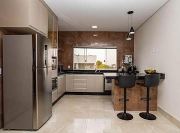 Casa de 3 quartos, Brasília · 3 quartos, suite, Jardim Botânico, condominio estância Quintas da alvorada,