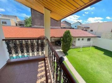 Foto 01 · Imóvel à Venda em Sorocaba-SP, Jardim Leocadia: 4 Quartos, 1 Suíte, 2 Salas, 4 Banheiros, 7 Vagas, 1