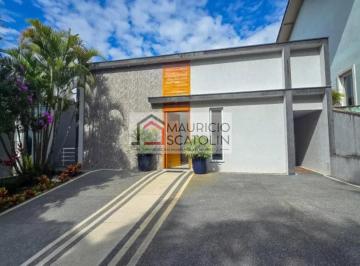 202609140948483201.png · Casa à Venda em Arujá | Condomínio Arujá 5 | 4 Suítes e Piscina