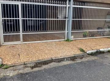 Casa · 290m² · 10 Quartos · 3 Vagas · Imóvel com 7 casas locadas.