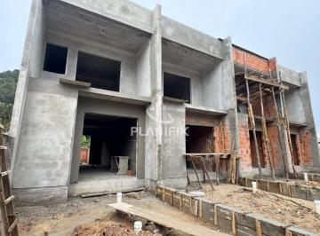 Casa · 64m² · 2 Quartos · 1 Vaga · CASA 2 QUARTOS SENDO BAIRRO SÃO PEDRO, BRUSQUE -SC