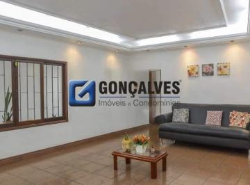 Casa · 340m² · 3 Quartos · 3 Vagas · Sobrado para Aluguel com 3 Quartos e 3 Vagas no Jardim Olavo Bilac