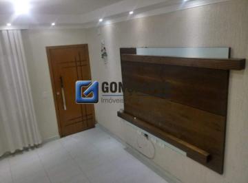 Casa · 240m² · 3 Quartos · 1 Vaga · Sobrado residencial de 240 m² para aluguel em Santa Terezinha