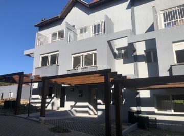 Casa · 172m² · 3 Quartos · Casa de esquina