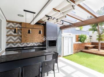 Casa · 212m² · 4 Quartos · 4 Vagas · Residência de alto padrão com o máximo de autonomia, segurança e durabilidade.