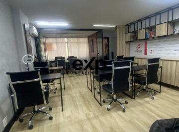 Comercial · 40m² · 1 Vaga · Sala Comercial - Centro - Valinhos/SP.
