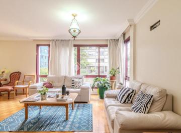 Apartamento · 140m² · 3 Quartos · 2 Vagas · PRÁTICO, ACONCHEGANTE E PERTO DE TUDO! VENHA CONHECER