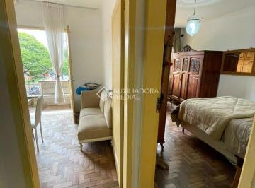 Apartamento · 69m² · 2 Quartos · Apartamento mobiliado com sacada no Menino Deus