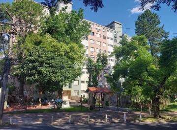 Apartamento · 60m² · 2 Quartos · 1 Vaga · Andar alto, de frente. Desocupado. Vaga coberta.