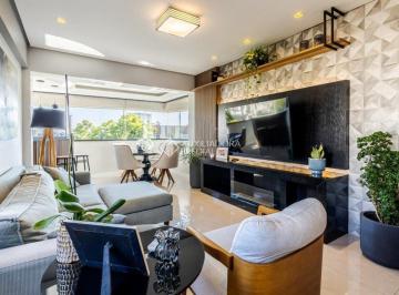 Apartamento · 101m² · 3 Quartos · 2 Vagas · Apartamento de 03 dormitórios com 02 vagas lado a lado, no Bairro Petrópolis