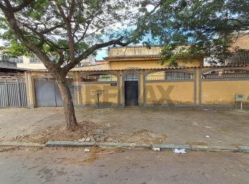 Casa · 222m² · 2 Quartos · 2 Vagas · Casa antiga  de 222 m² + Terreno de 800m² (16x50 metros)com RGI  no coração de  Campo Grande RJ