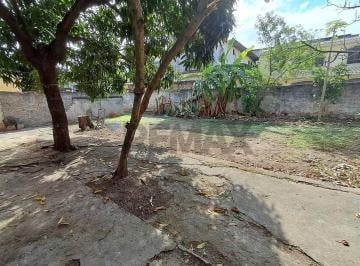 Casa · 222m² · 2 Quartos · 2 Vagas · Casa antiga  de 222 m² + Terreno de 800m² (16x50 metros)com RGI  no coração de  Campo Grande RJ