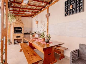 Casa · 306m² · 3 Quartos · 2 Vagas · Casa em Jardim da Glória, Cotia/SP de 306m² 3 quartos à venda por R$ 850.000,00