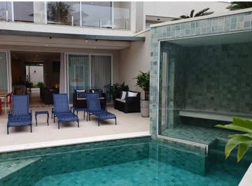 Casa · 224m² · 6 Quartos · 3 Vagas · Casa de Condomínio com 6 dormitórios para locação anual na praia de Juquehy