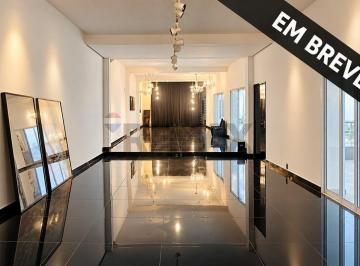 Comercial · 647m² · Prédio Comercial com dois pavimentos
