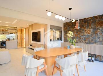 Apartamento · 140m² · 3 Quartos · 2 Vagas · Apartamento à venda no Tatuapé com 140m², 3 suítes, 2 vagas e quintal.