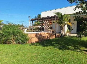 Casa · 200m² · 2 Quartos · 3 Vagas · Casa em Jaconé (Ponta Negra), Maricá/RJ de 200m² 2 quartos para locação R$ 3.500,00/mes