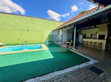 4d353d87bf01e99f1e3e4d8f50e65f5be040b9c5 · Casa com 3 dormitórios à venda, 200 m² por R$ 889.900,00 - Floresta - Joinville/SC