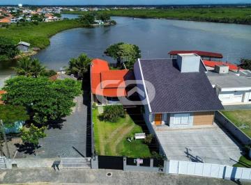 Casa · 177m² · 3 Quartos · 6 Vagas · Casa em Centro, Balneário Barra do Sul/SC de 177m² 3 quartos à venda por R$ 3.500.000,00