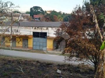 Comercial · 1200m² · 18 Vagas · Galpão em Cajueiros (Itaipuaçu), Maricá/RJ de 1200m² à venda por R$ 4.900.000,00 ou para locação R$