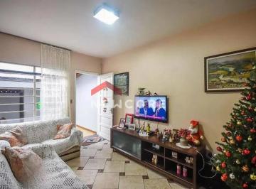 Casa · 189m² · 3 Quartos · 2 Vagas · Casa em Rua Orestes Balarini - Chácara Agrindus - Taboão da Serra/SP