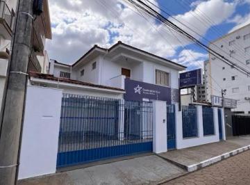 61845a64efb389d0f6d2d662da87610d4fe16c76 · Casa com 4 dormitórios para alugar, 194 m² por R$ 4.500,00/mês - Centro - Patos de Minas/MG