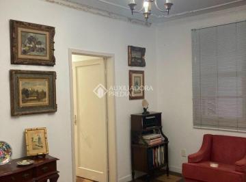 Apartamento · 113m² · 3 Quartos · Apartamento de 3 dormitórios, sendo 1 suíte com sacada, peças amplas, em excepcional localização no