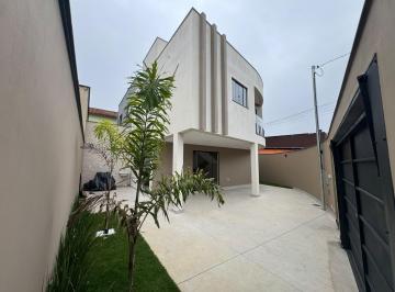 Casa · 117m² · 3 Quartos · 2 Vagas · Casa Independente à Venda no Bairro Santa Maria