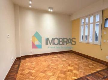 Apartamento · 30m² · 1 Quarto · Apartamento : Padrão / Residencial / Centro